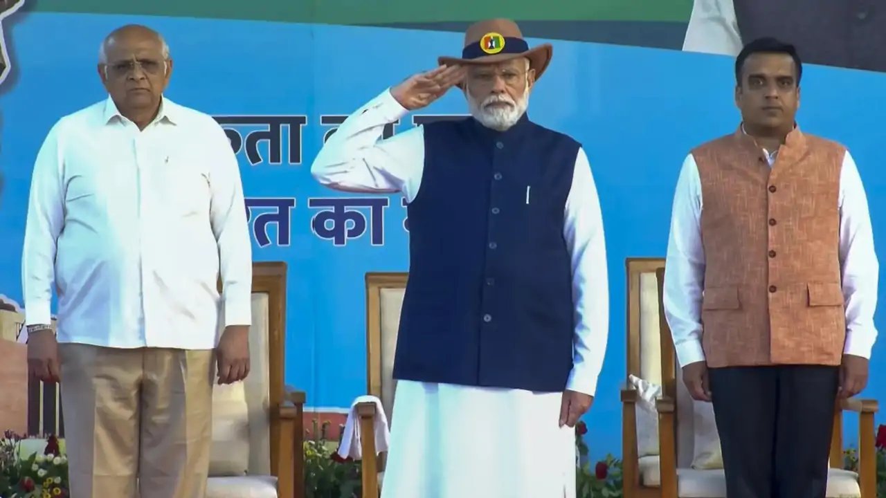 Modi Calls Opposition 'Avrodh Paksh' at Ekta Nagar Rally on Patel’s 151st Birth Anniversary