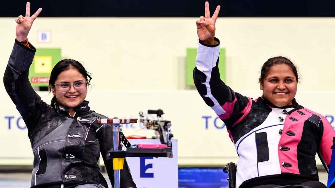 Mona Agarwal Edges Avani Lekhara by 0.4 Points to Win 10m Air Rifle Gold