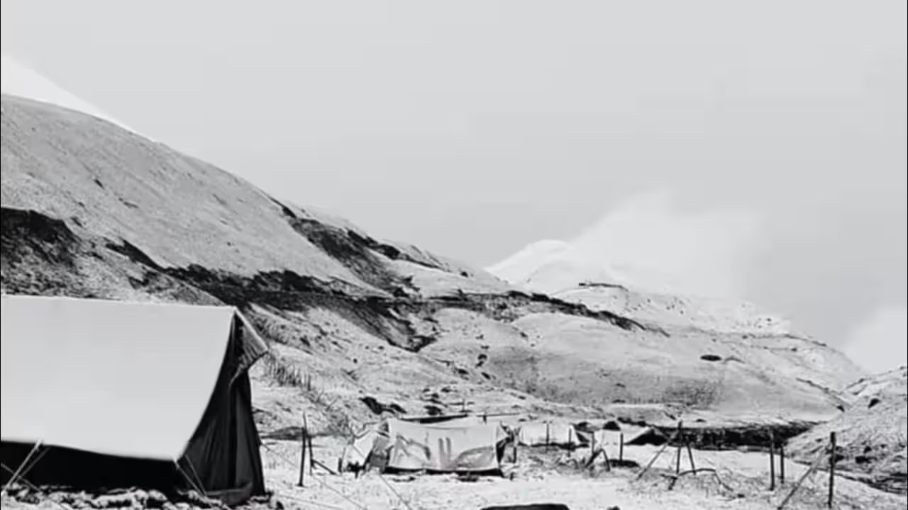 First Snow in Kashmir? Use These 3 Winter Skincare Steps to Stay Hydrated