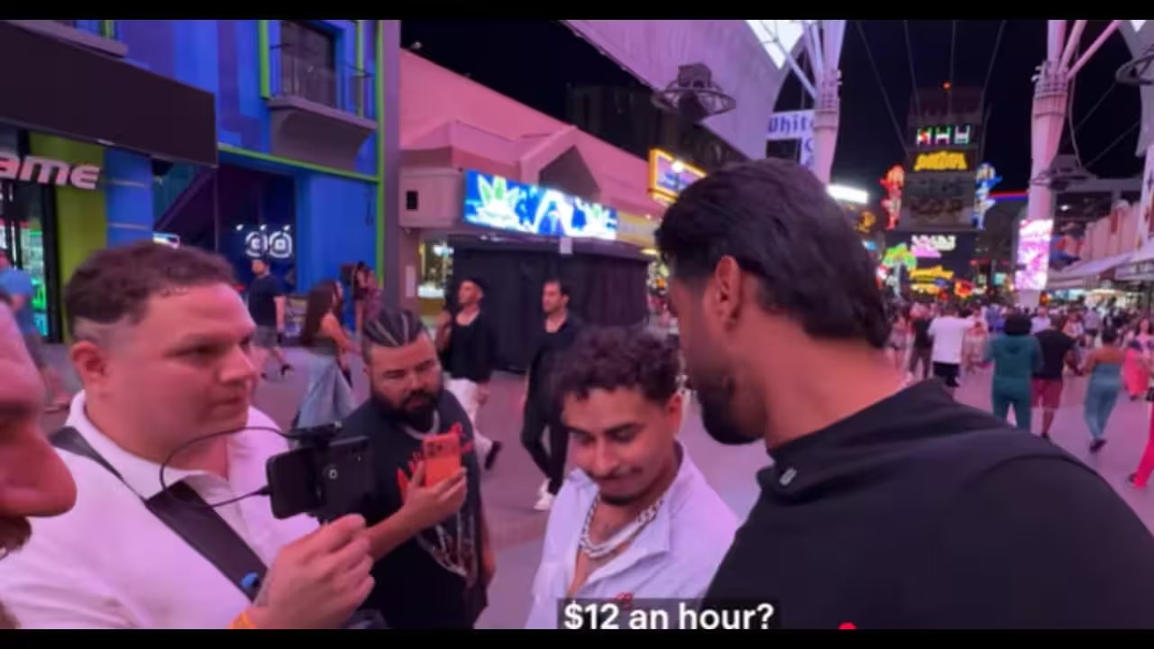 Indian Vlogger Slaps Racist Vegas Streamers Who Offered Him 7-Eleven Job