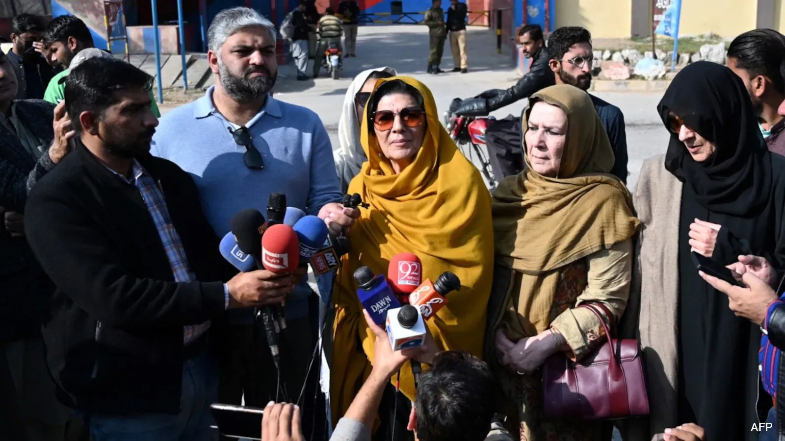 Pakistan Arrests Imran Khan's Three Sisters Ahead of September 27 PTI Mega Protest