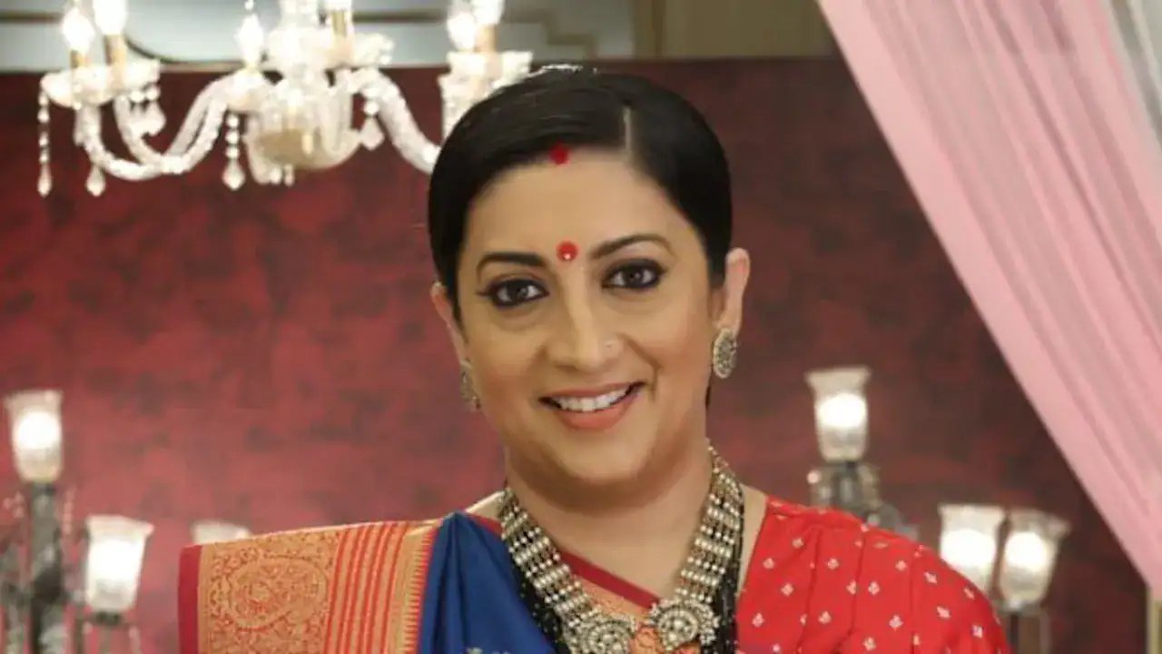 Smriti Irani Fires Back at 'Mera Handle, Meri Opinion' After Salman Khan Trolling Talk