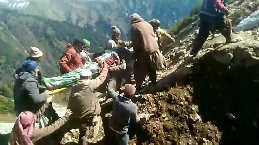 GREF Porter Killed, 3 Critical After Landslide Strikes Poonch Construction Site