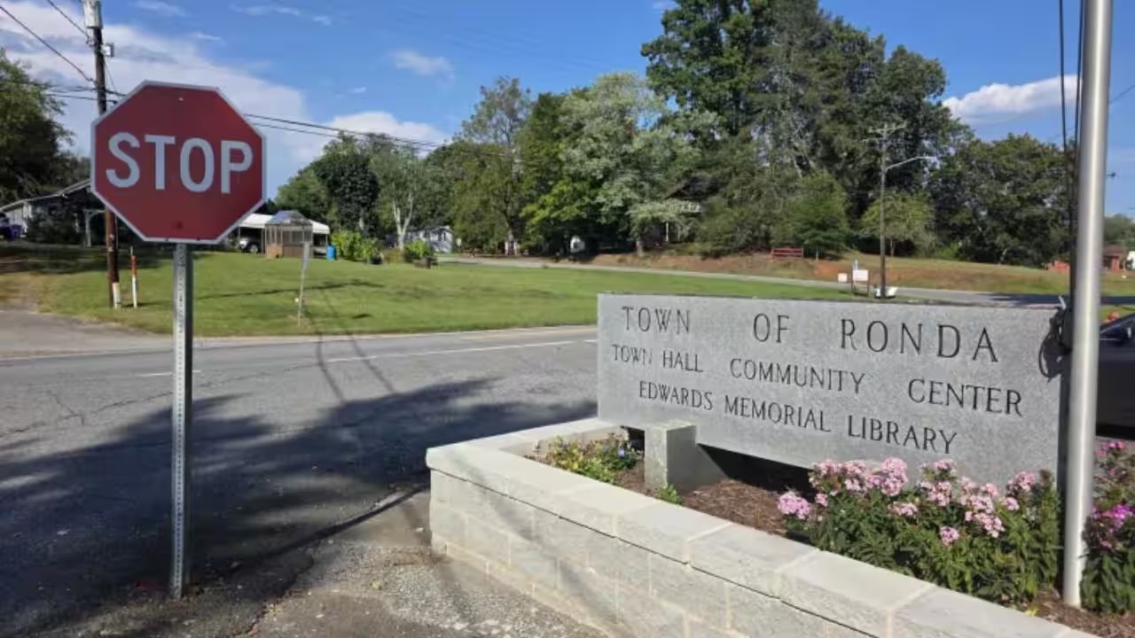 Ronda Town, Founded 1907, Votes to Dissolve Itself After Decade of Fiscal Collapse