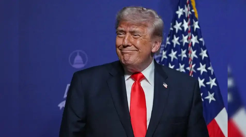 Trump Extends $100,000 H-1B Visa Fee, Citing 92% Drop in IT Applications