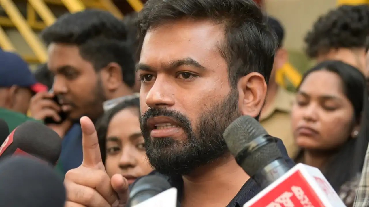 Abhijit Dipke Calls 300 to March with Tricolour to Central Park on Oct 16