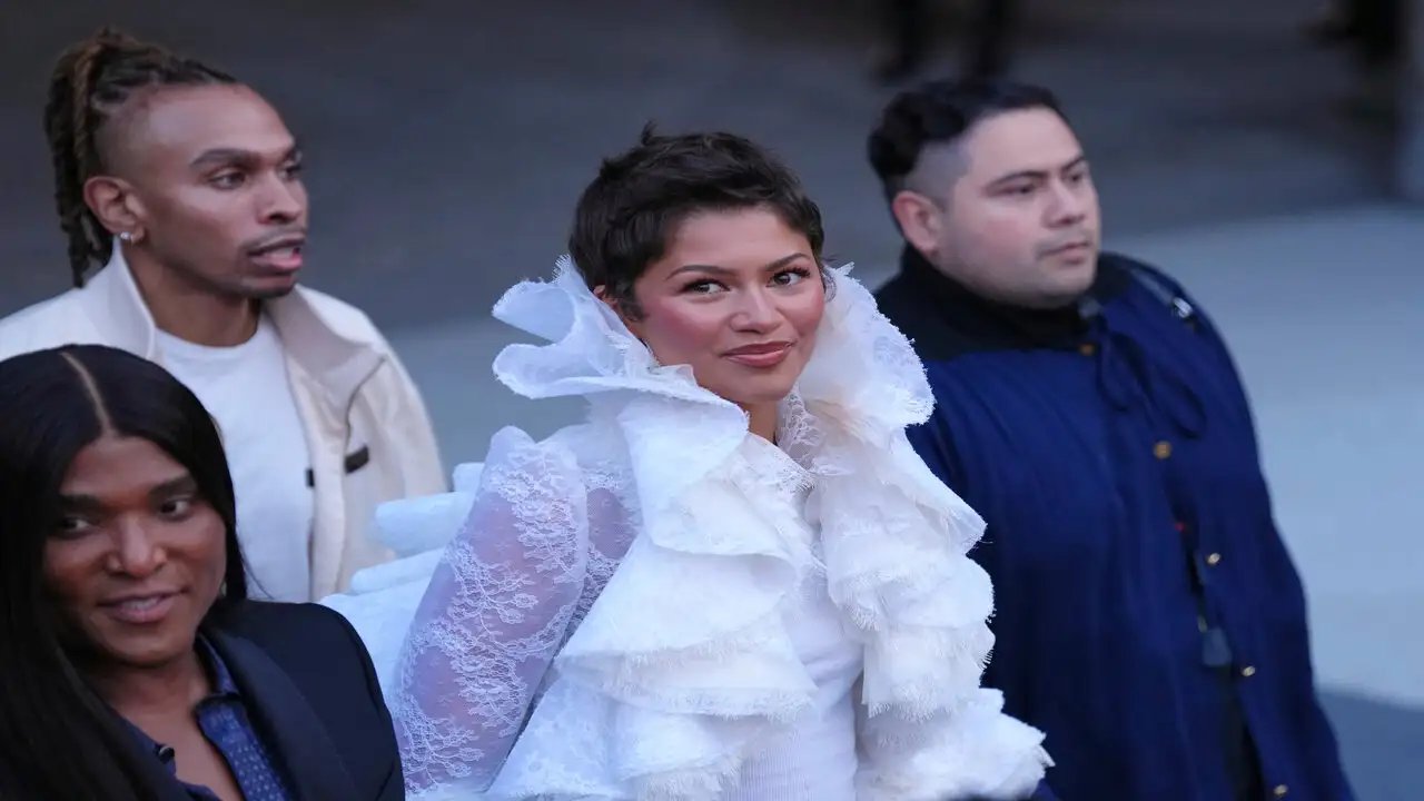 How to Style a White Lace Bolero Jacket Like Zendaya at Paris Fashion Week