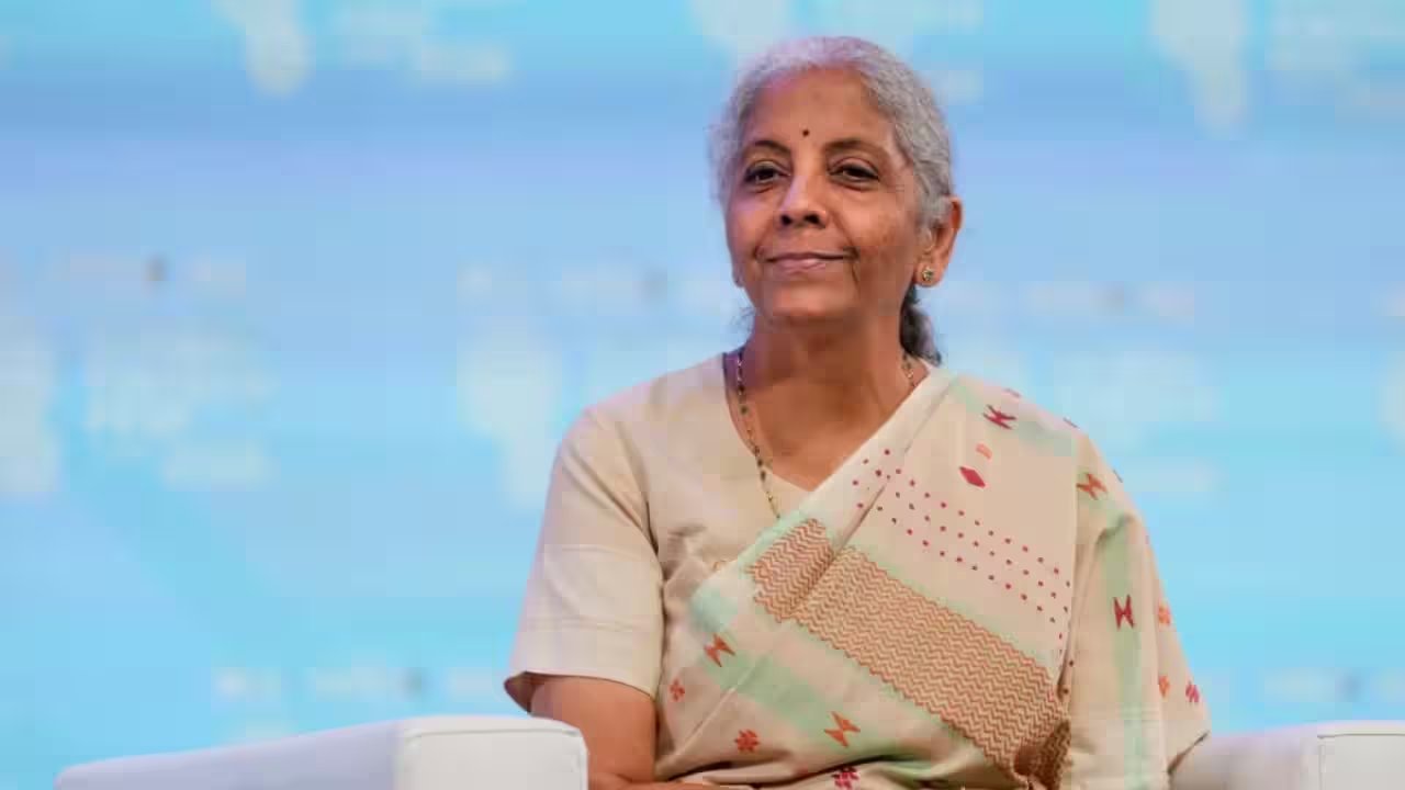 Sitharaman Clarifies UPI MDR 0.4% Won’t Hit Consumers, 96% Transactions Unaffected