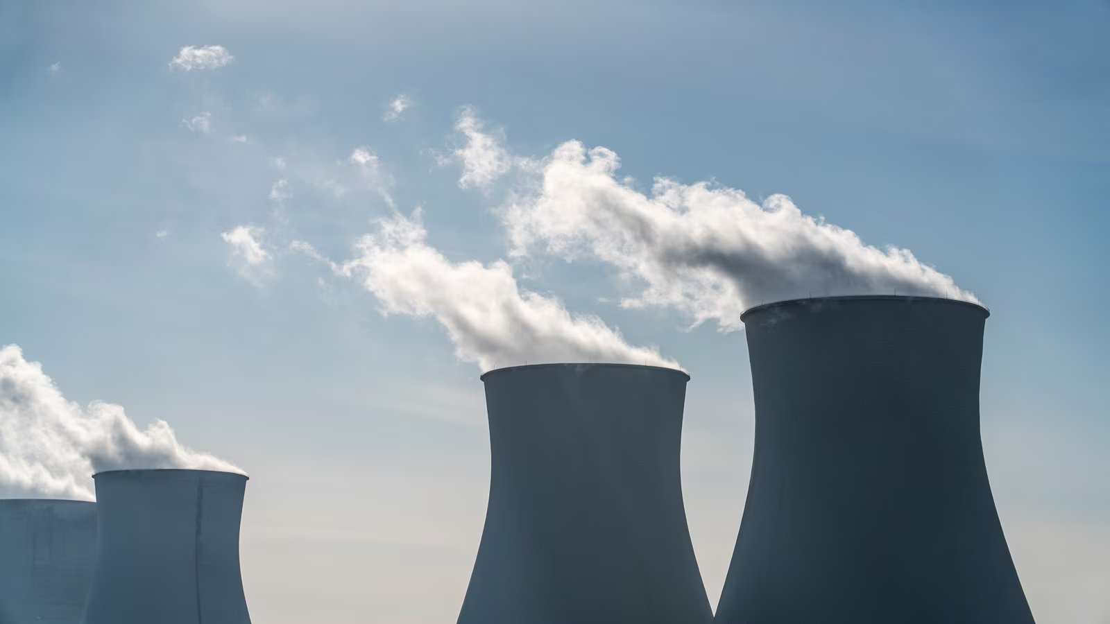 Power Mech Projects Secures ₹549.37 Crore O&M Order from Adani's Moxie Power