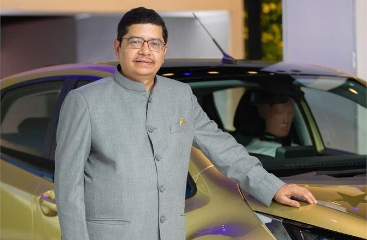 Rajendra Petkar Exits Tata Motors After 38 Years, Shaping India's EV Era