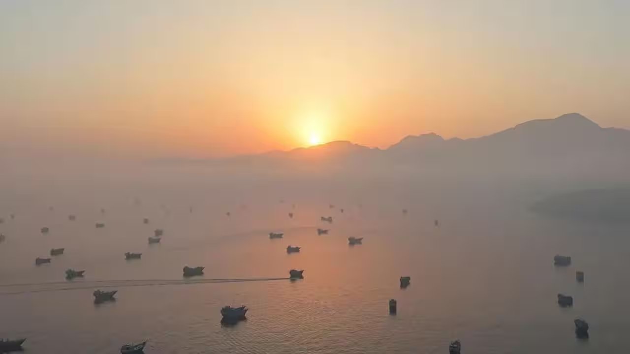 India Eyes UAE, Oman Ports to Bypass Strait of Hormuz Energy Blockade