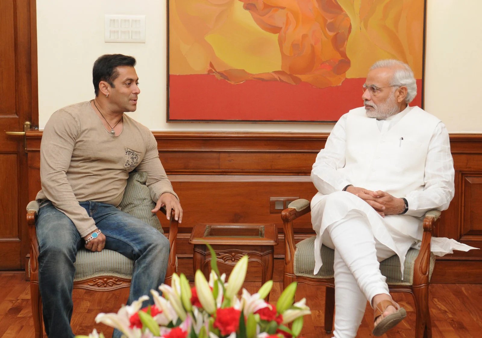Salman Khan Rings in PM Modi’s 76th Birthday with Heartfelt Shout‑Out