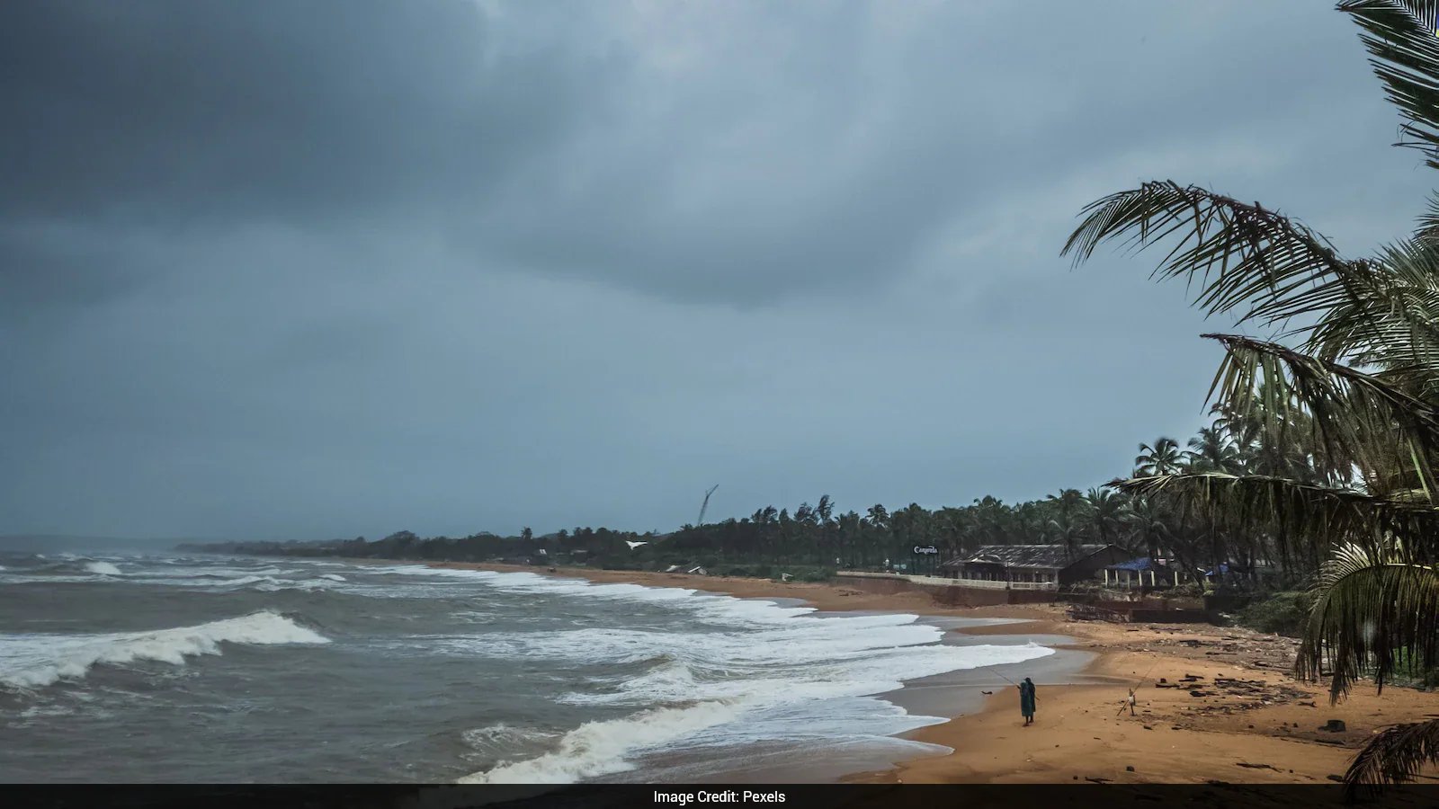 Cyclone Arnab Approaches Andhra Pradesh Coast on Oct 28