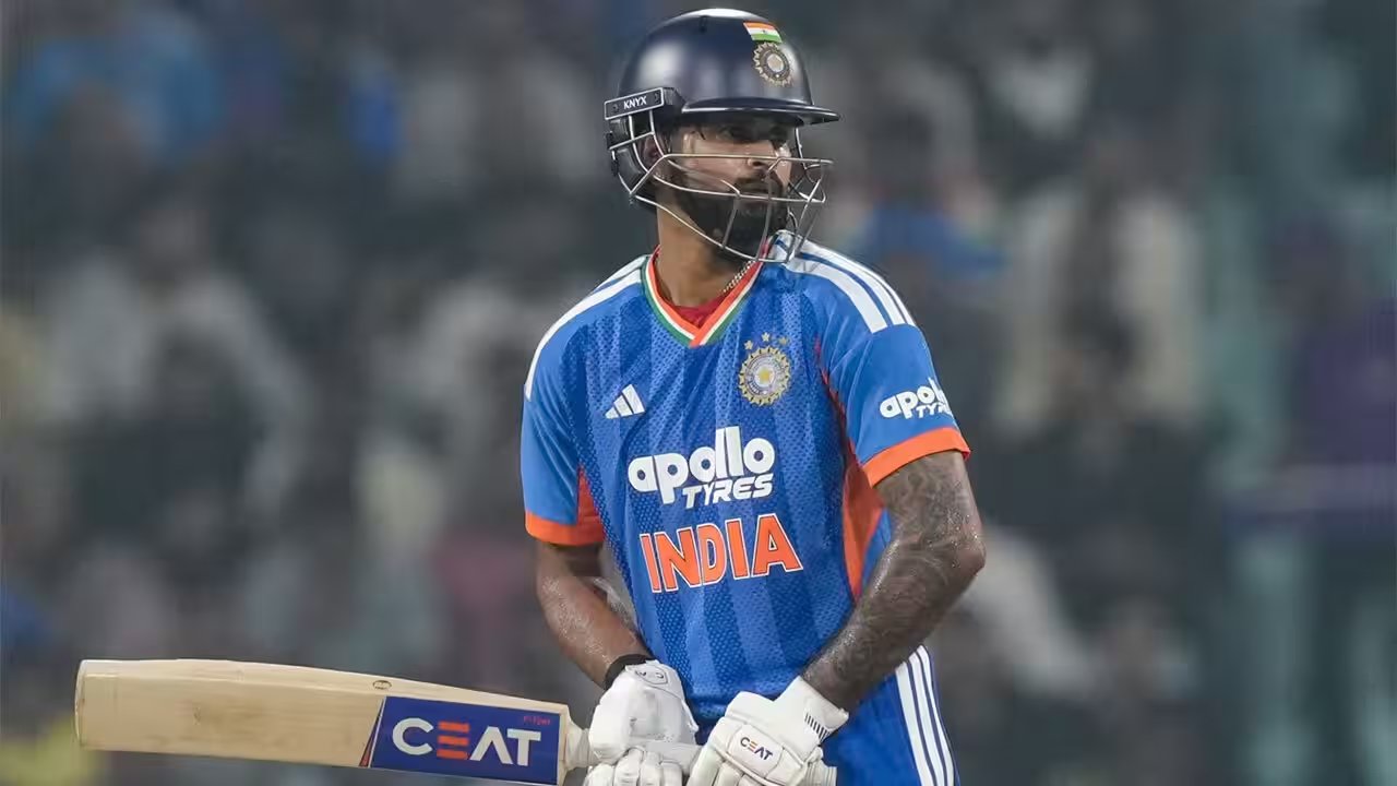 Shreyas Iyer Dazzles with 102* to Steer India to 8‑Wicket Victory