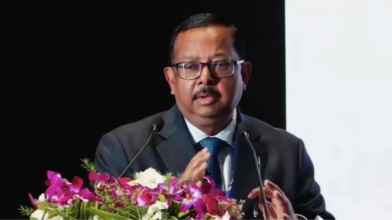 Justice Ujjal Bhuyan Commends NALSAR Students After BCI Ban Lifted