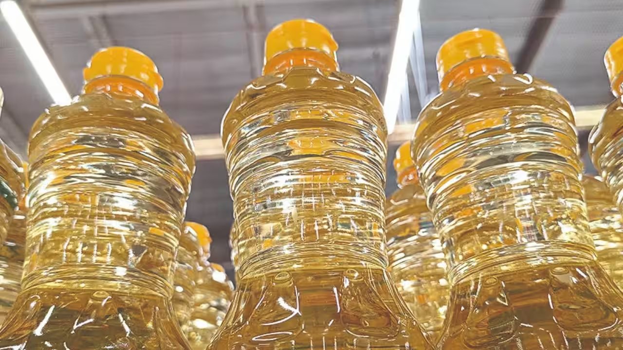 India Slashes Edible Oil Import Duty to 5%, Snack Makers Set to Benefit