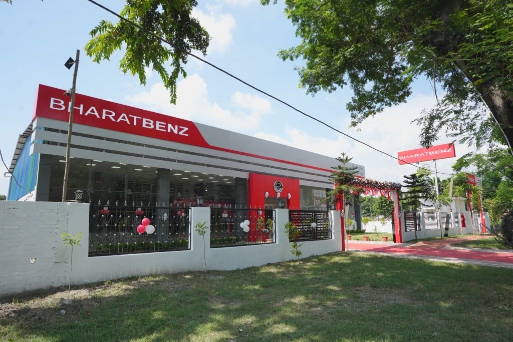 BharatBenz Supaul Dealership Opens: 40,000‑sq‑ft 3S Hub Serves 1,800 Vehicles Annually