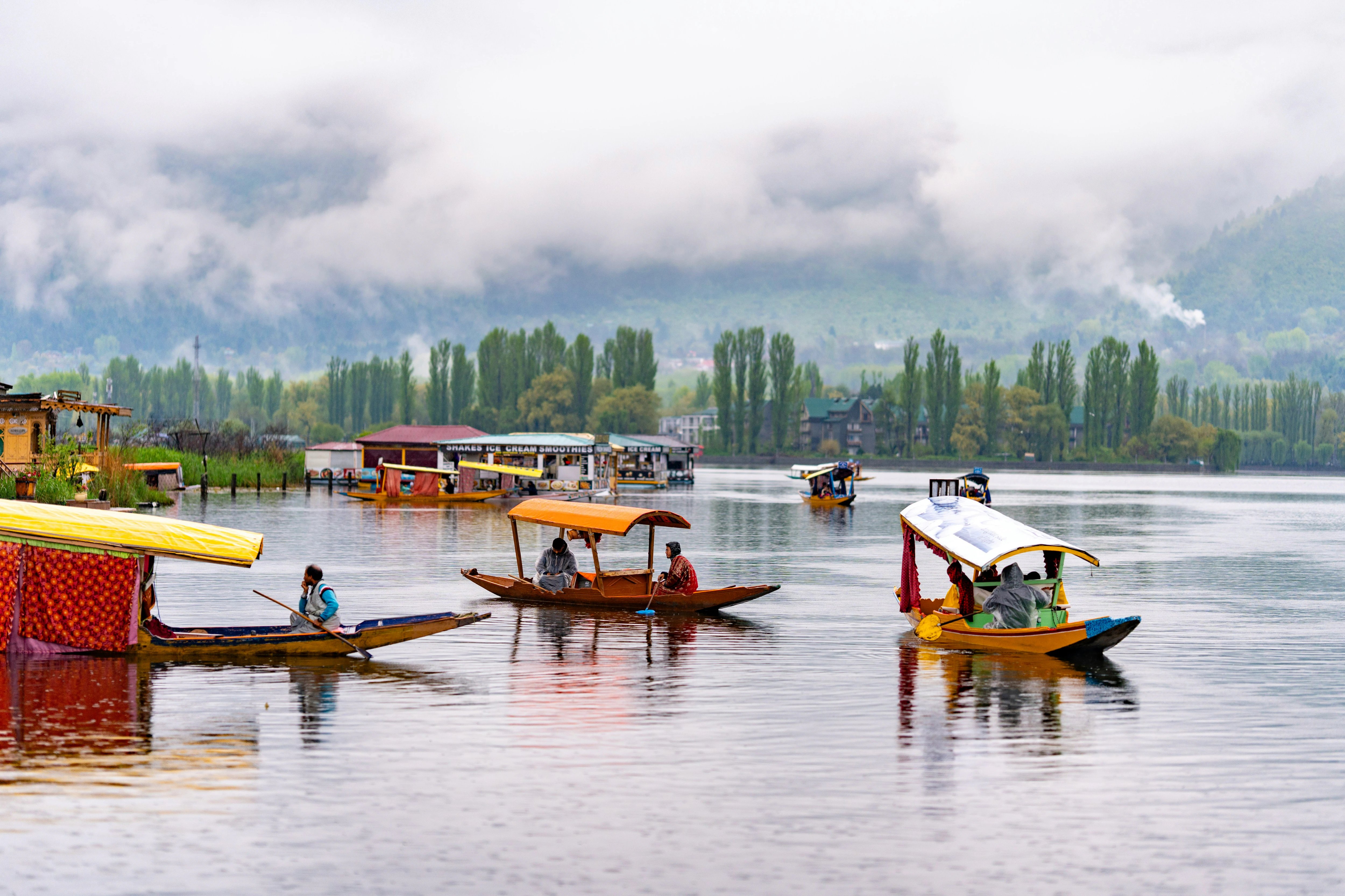 Kashmir Leaders Protest EWS Certificate Disparity: Only 8% of 26,000 Issued to Valley