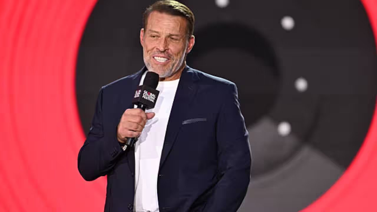 Tony Robbins Drives Feeding America to 1 Billion Meals in 2023