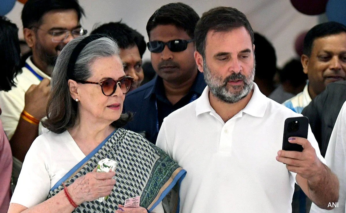 Rahul and Sonia Gandhi Challenge ED's PMLA Case After 7-Year Delay