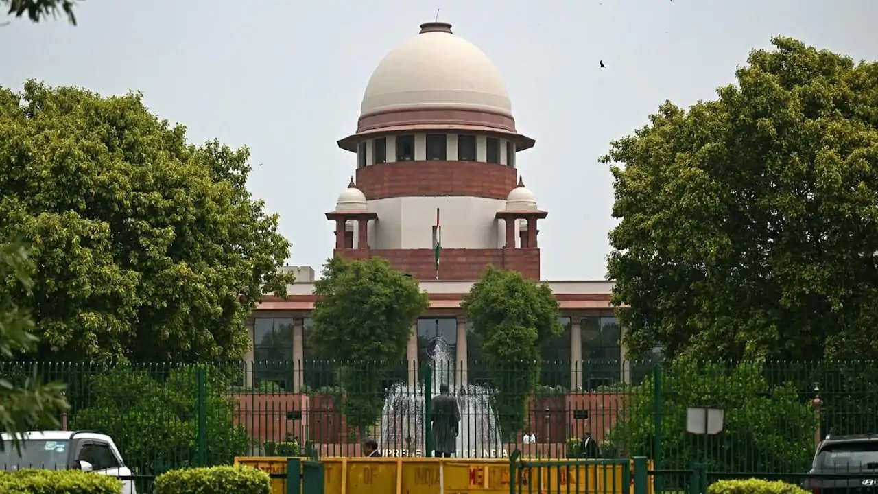 Supreme Court Calls Pendency Institutional Embarrassment, Seeks Permanent Five-Judge Bench