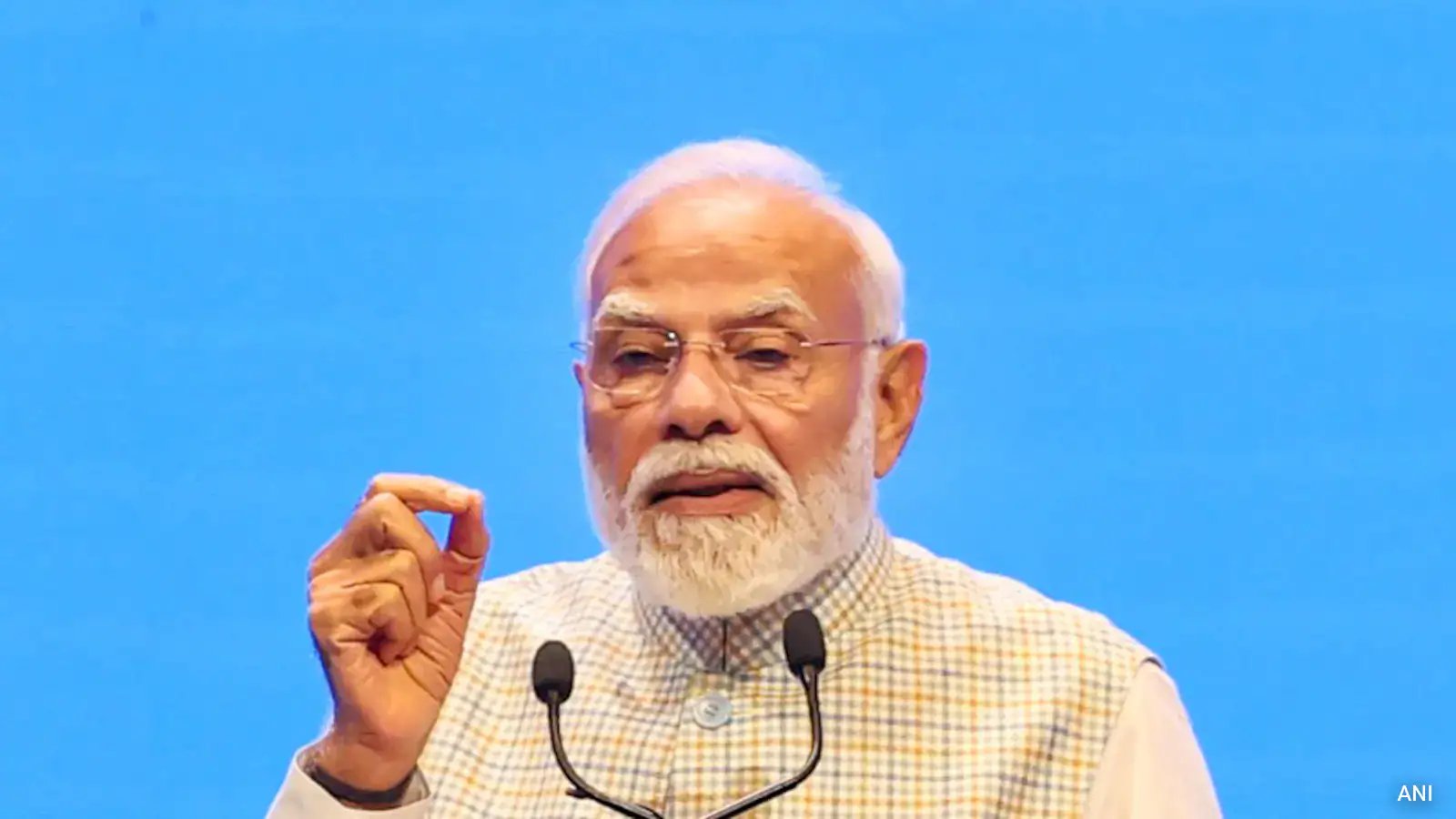 Modi Announces 10‑Fold 5G Speed Surge Across India, 5.5 Lakh Base Stations