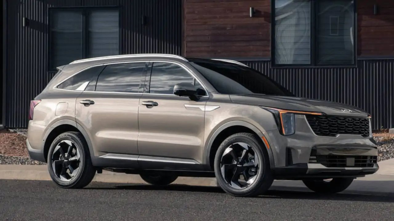 Kia Sorento PHEV X‑Line AWD Debuts at $53,890 in US