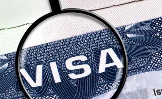 US Imposes Visa Curbs on South Africans Over Racial Discrimination Claims