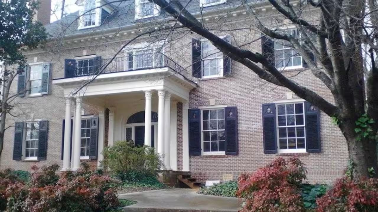 Randolph-Lucas-Jones House Moved 2 Miles to Avoid Demolition in 2013