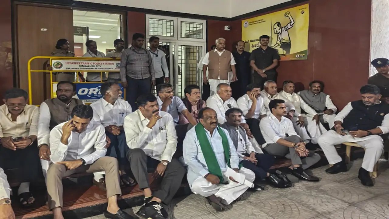Karnataka CM Shivakumar Demands FIR After Alleging 45 Lakh Voter Deletion by BJP