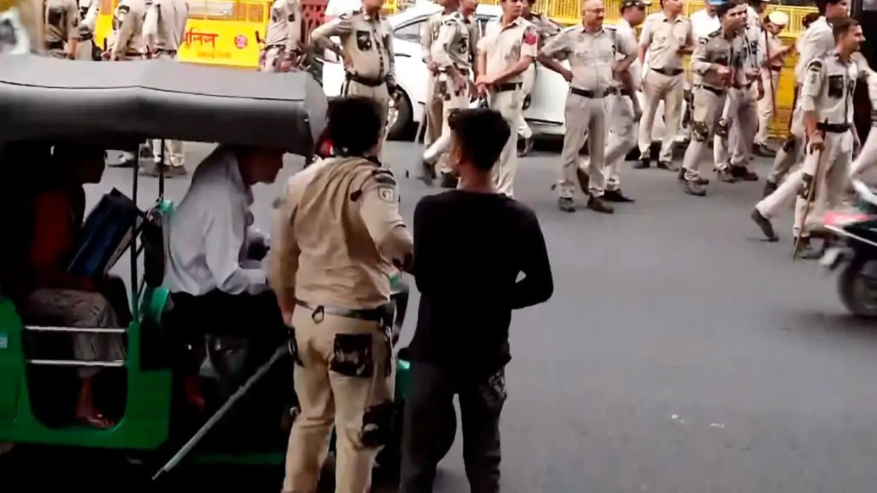 Delhi Police Detain 150 Protesters Ahead of CJP Rally at Jantar Mantar