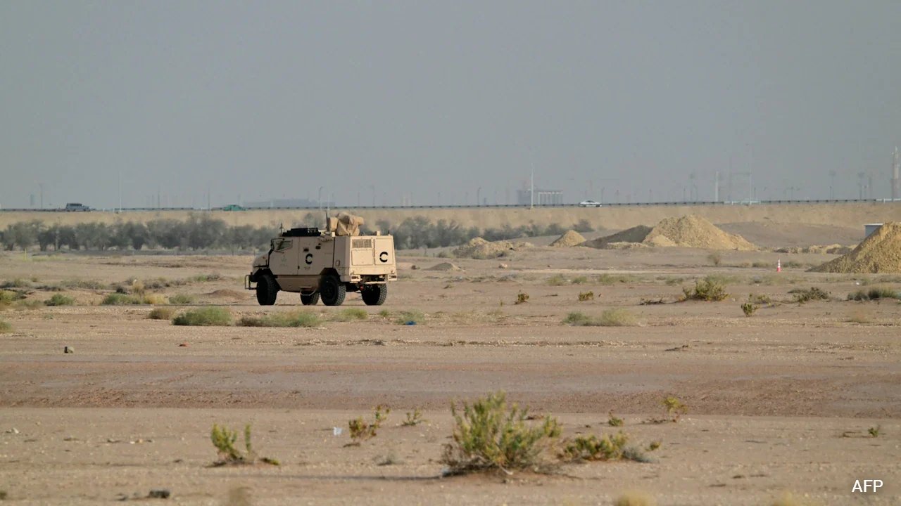 Houthis Hit Riyadh Airport Sunday, Killing 4 Saudis and Wounding 309