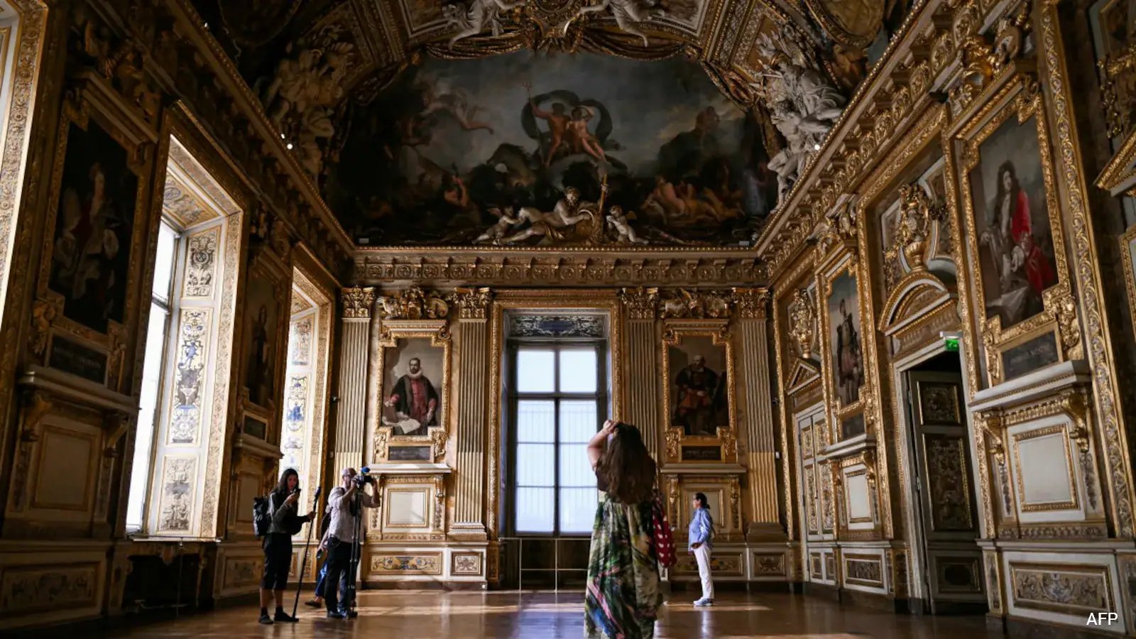 Macron Calls 2025 Louvre Heist a National Attack; Crown Jewels Still Missing