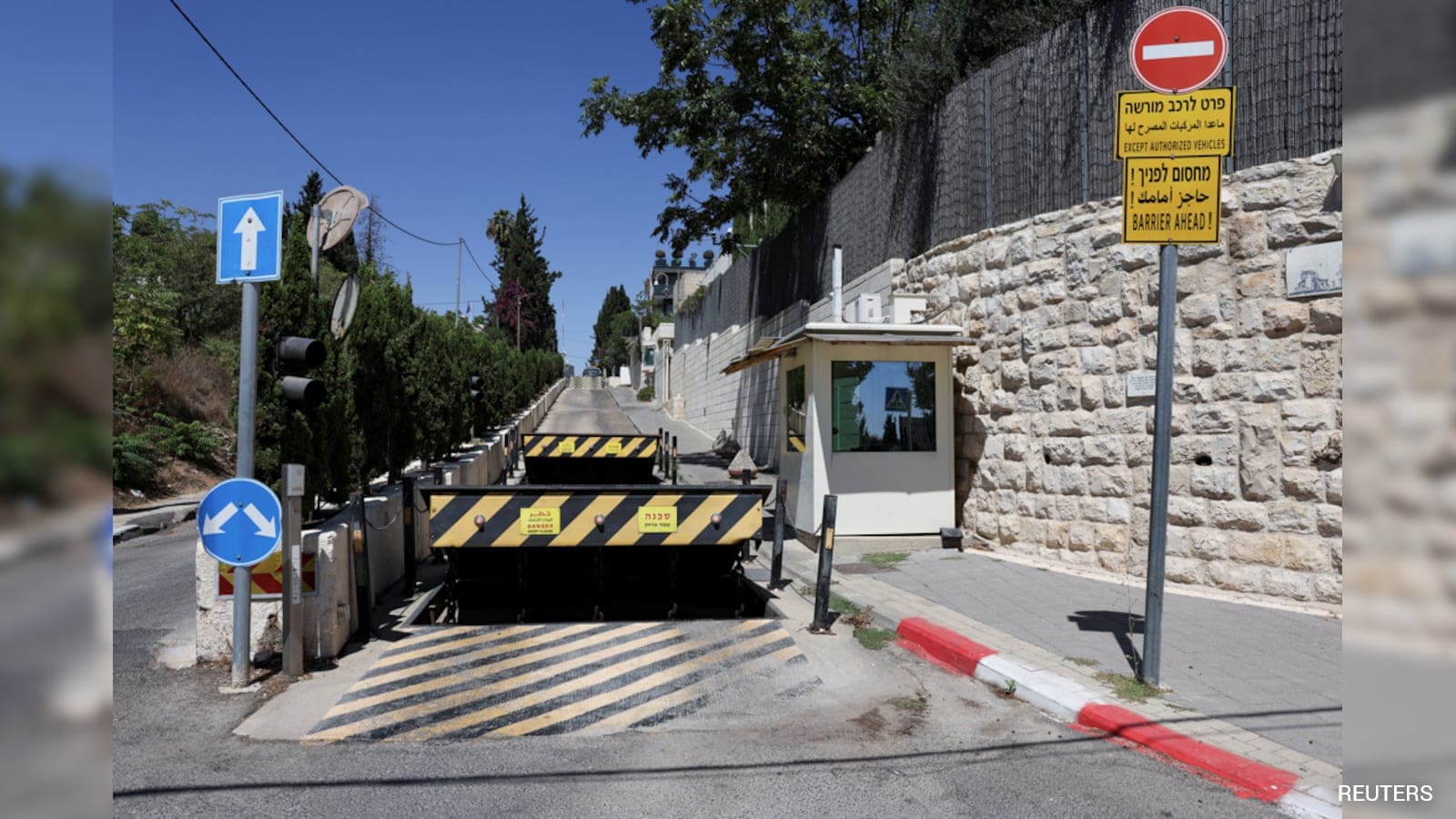 Britain Threatens to Expel 30 Israeli Diplomats if Jerusalem Consulate Closes
