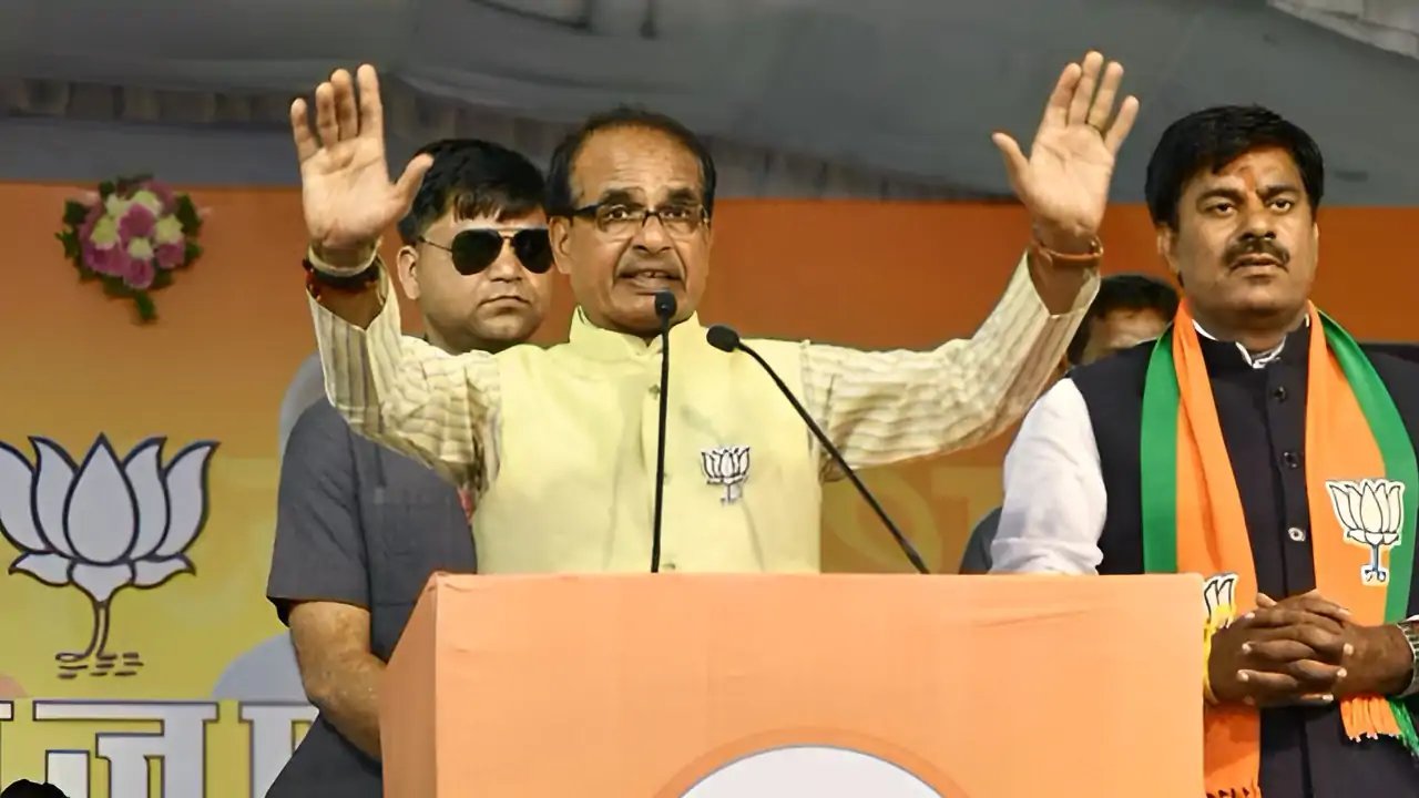 Shivraj Chouhan Accuses Congress of Blind Opposition, Predicts Party Collapse