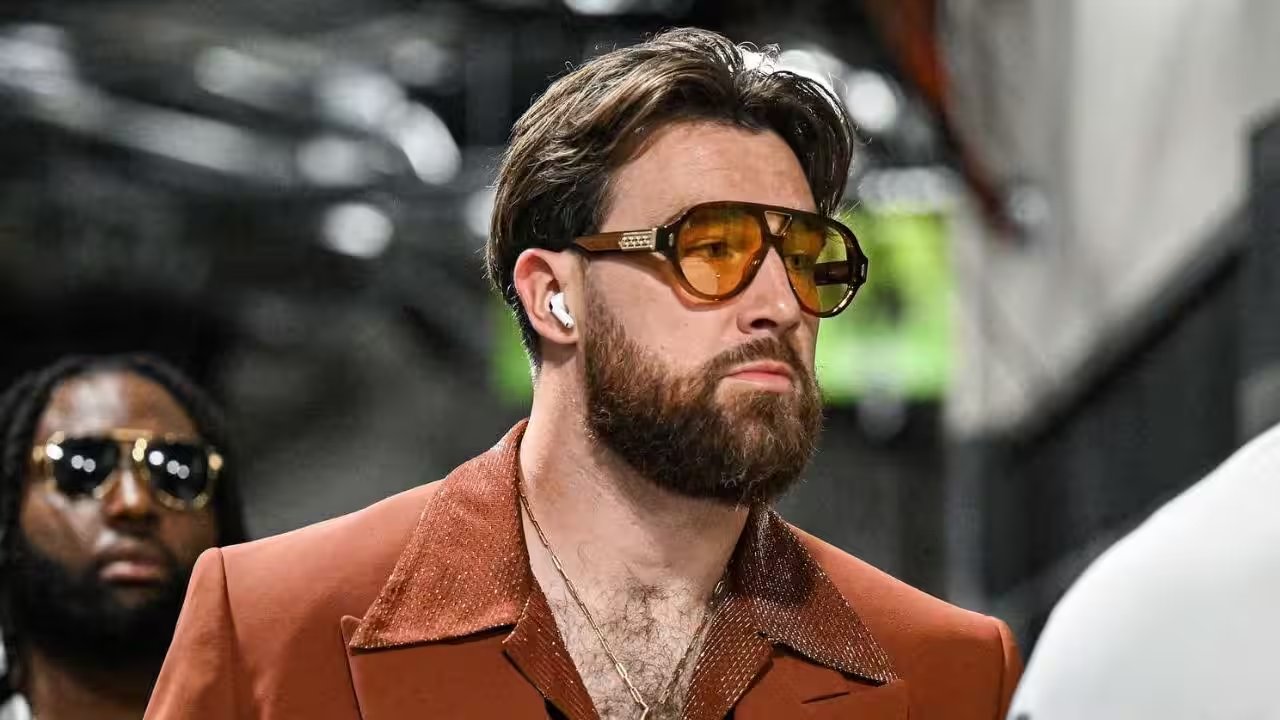 Kelce Secures 6‑Foot Fence, 1,190‑Feet of Barriers Pass Review