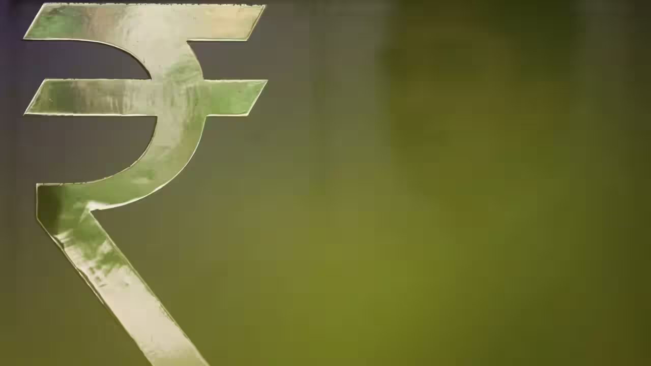 Rupee Surges to 94.50 on Jio IPO Inflows, Crude Prices Stall