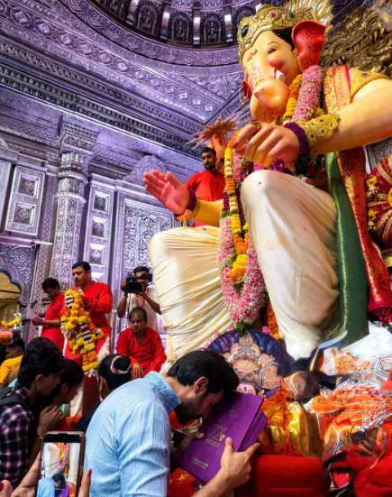 Kartik Aaryan Seeks Lalbaugcha Raja’s Blessing After Winning National Award for Chandu Champion