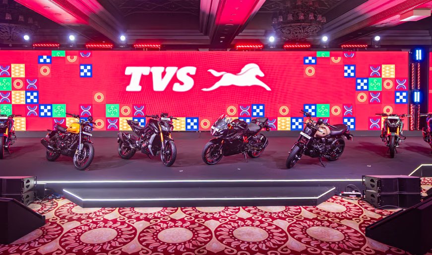TVS Apache RTR 160 Debuts at ₹127,990 With New Traction Control