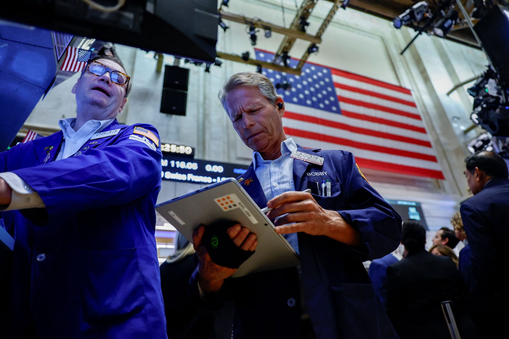 Wall Street Bullish Sentiment Craters, Setting Stage for Potential Equity Rebound