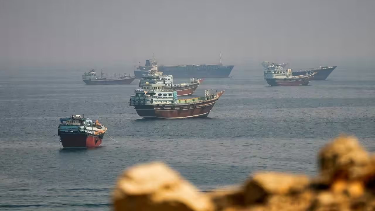 Iran Promises Hormuz Strait Reopening Within 7 Days if US Lifts Blockade