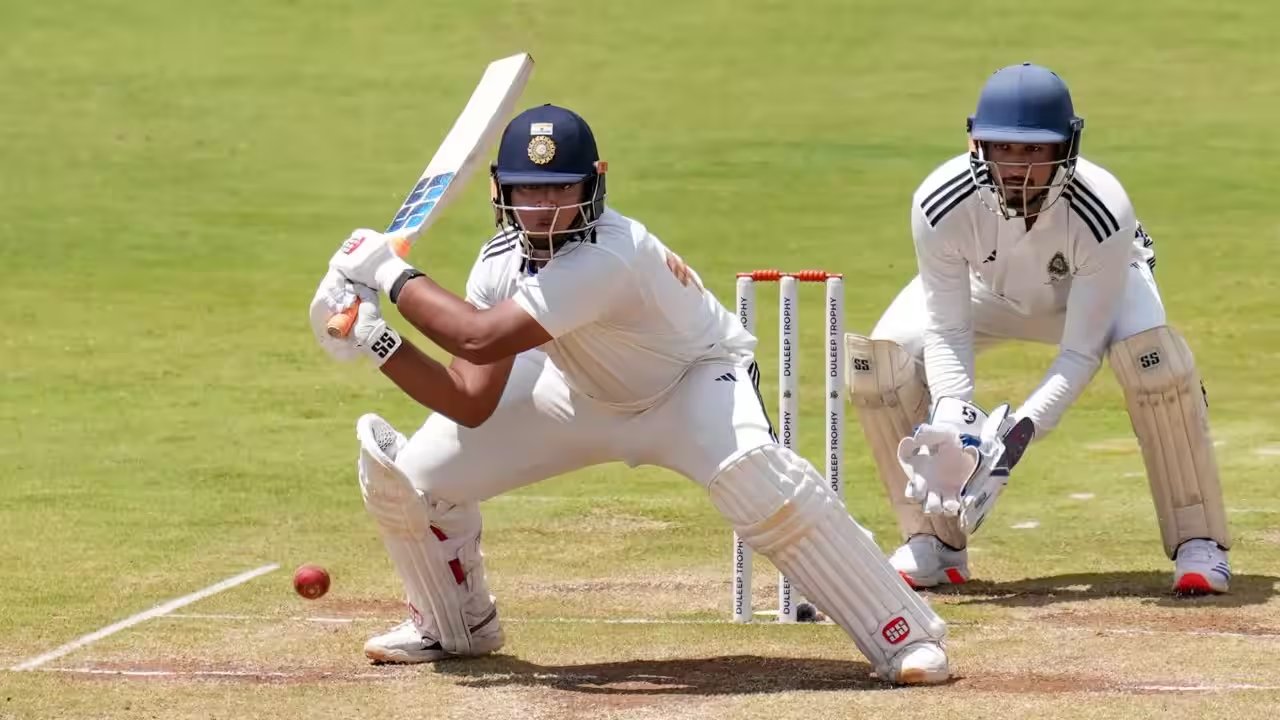 Panesar Dismisses 15‑Year‑Old Sooryavanshi as Test Candidate; Clarke Confident