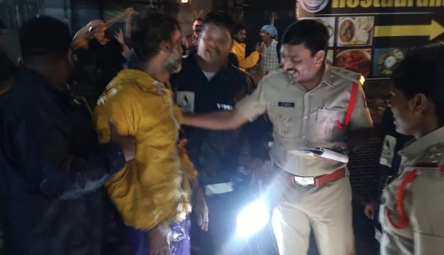 Hyderabad Police Rescue Zepto Rider Ghantasala Arjun from Flooded Drain at 7:30 pm