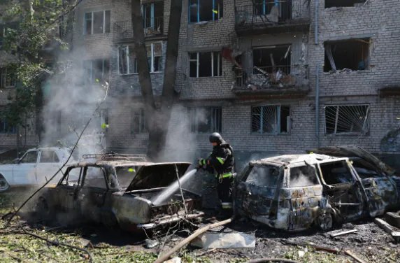 Mikhail, Russian Engineer, Escapes Kyiv to Hungary in Five‑Day Journey