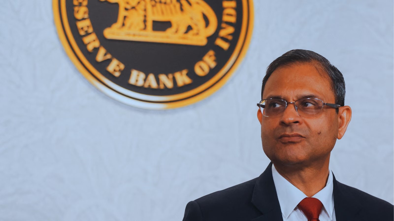 RBI Introduces 20% FERR on Rupee FX Derivatives, Signals Tightening