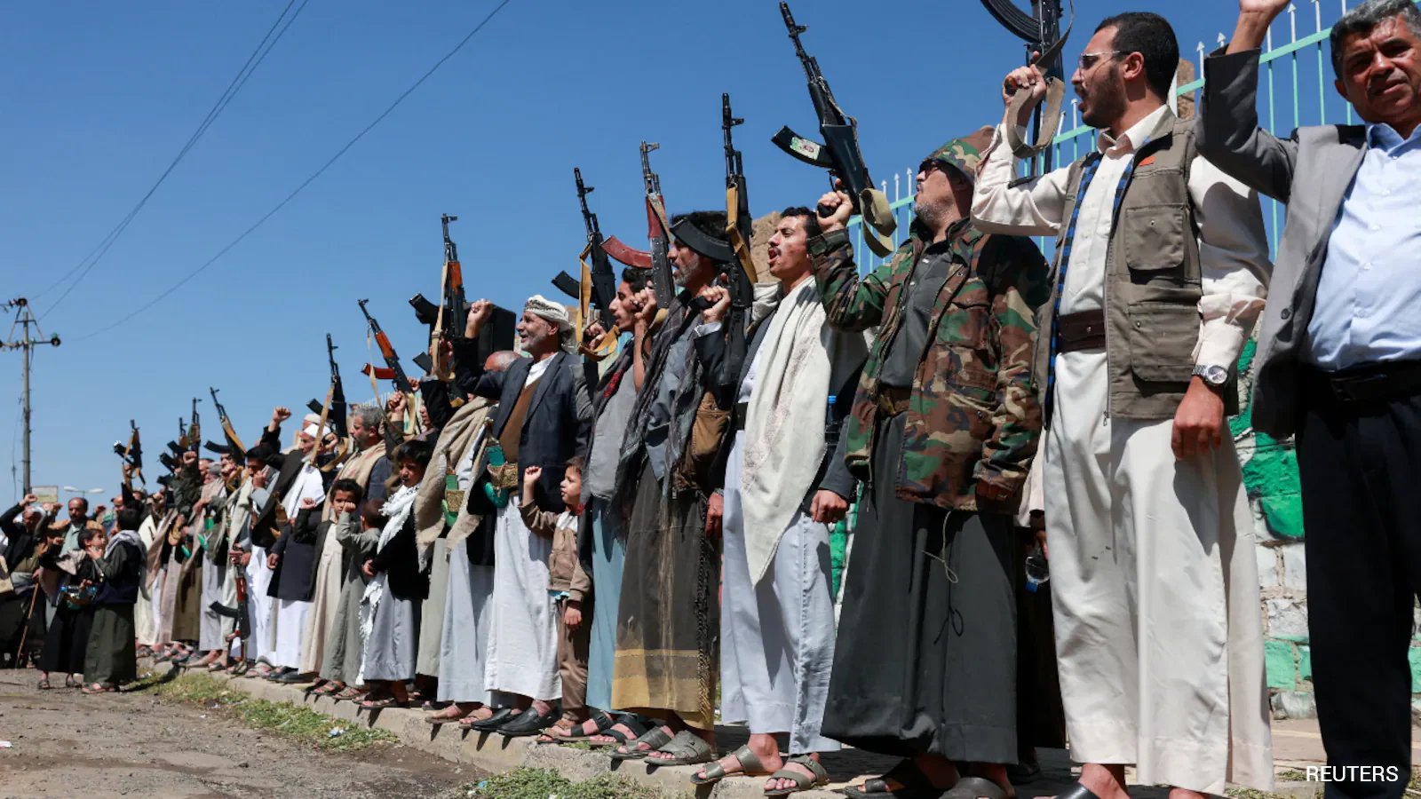 Houthis Warn Passengers After Riyadh Airport Attack Kills 12, Suspends Flights