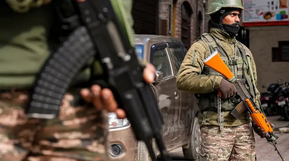 Indian Forces Engage Terrorists in Kupwara's Keran Sector on Saturday