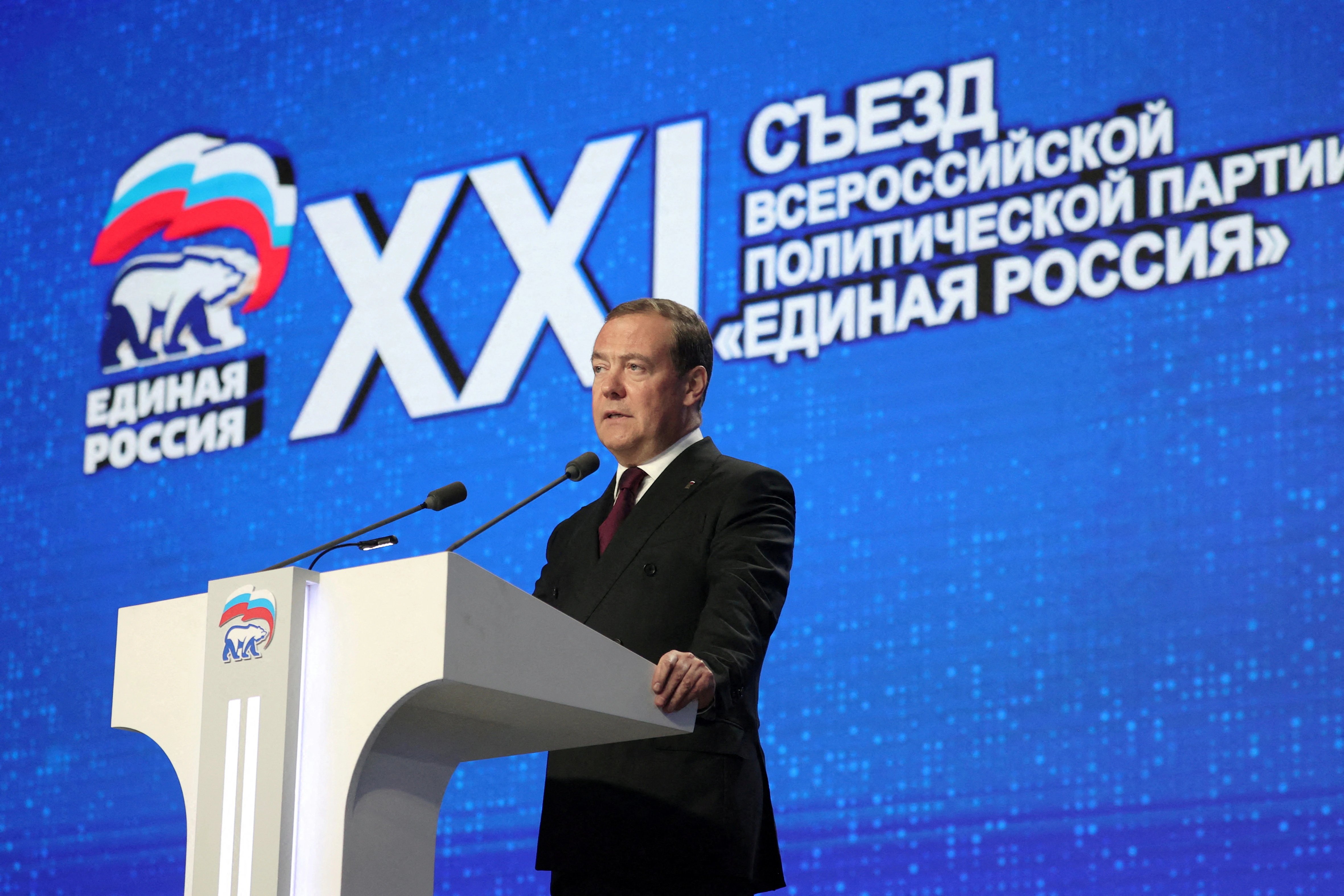Medvedev Warns Russia to Trigger Military Deterrence After US Sanctions