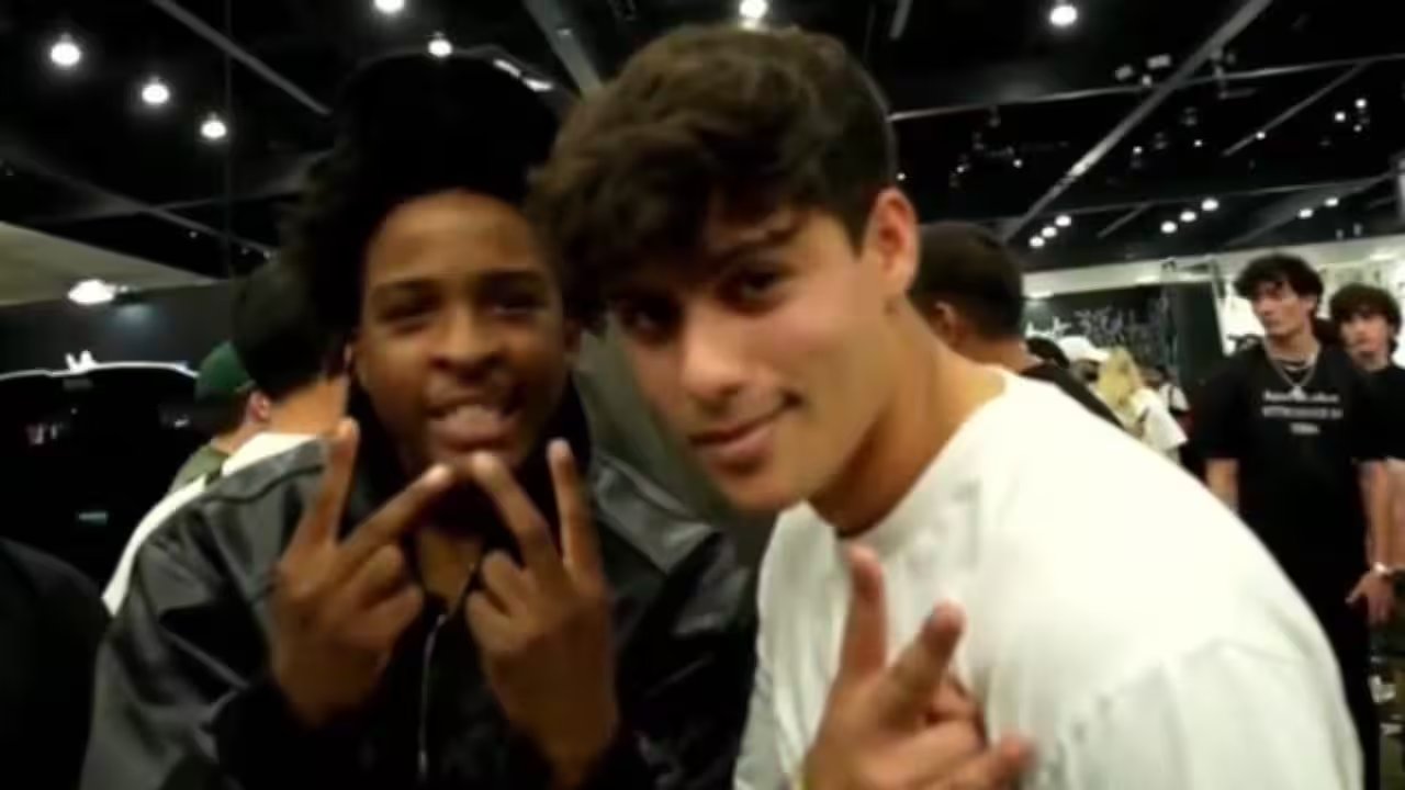 NitroCamden Meets StableRonaldo at ComplexCon After 15,000‑Viewer Twitch Raid