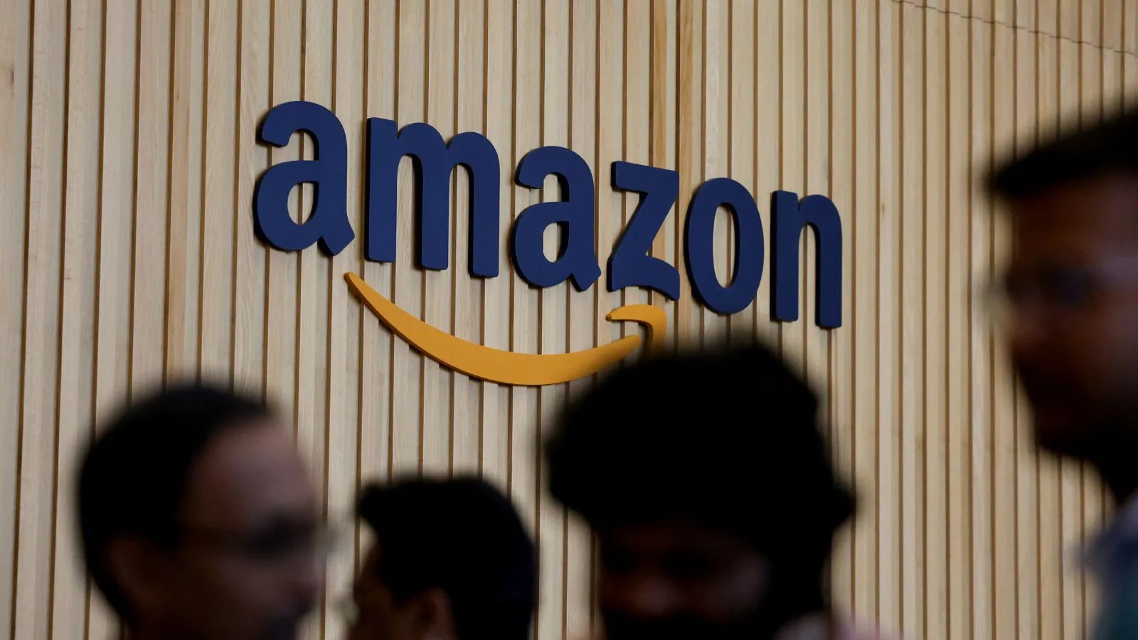 Amazon Shares Fall 7.3% as Q3 Revenue Misses Expectations